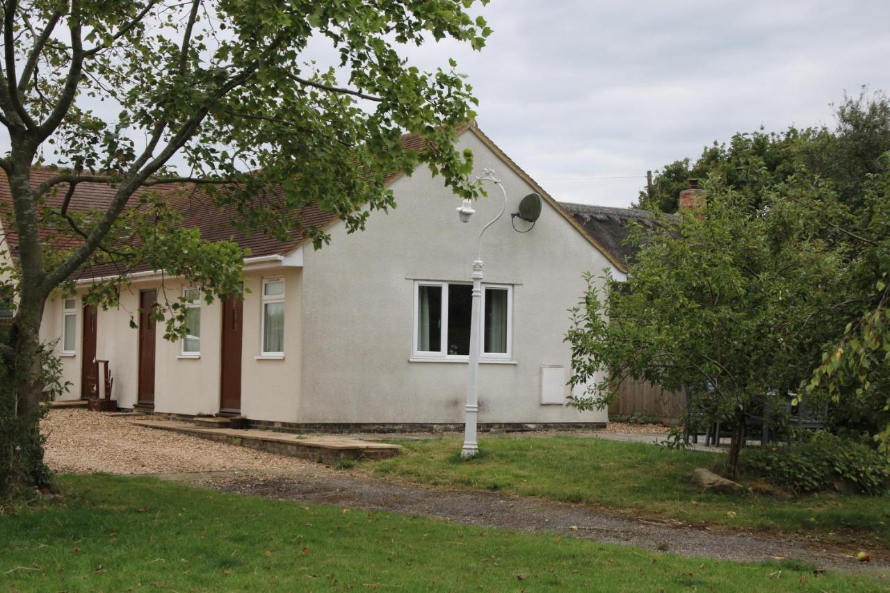 The Stables B&B @ Pear Tree Cottage Winslow Exterior photo